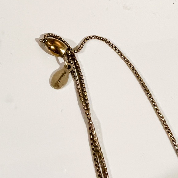 Gold key necklace - Picture 3 of 3